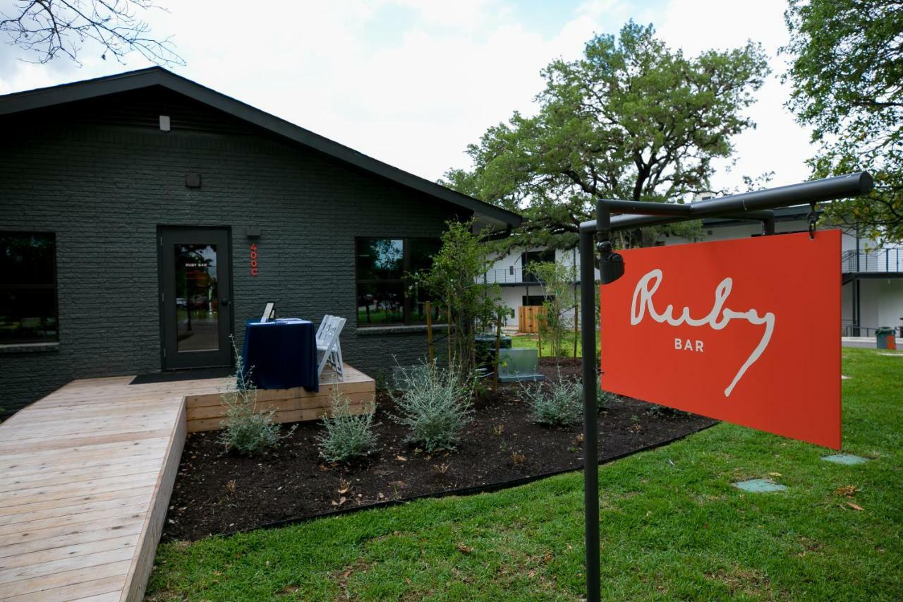 The Ruby Hotel Round Rock Exteriör bild